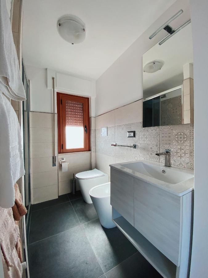 Terrazza Delle Rose Apartment Nettuno Bagian luar foto